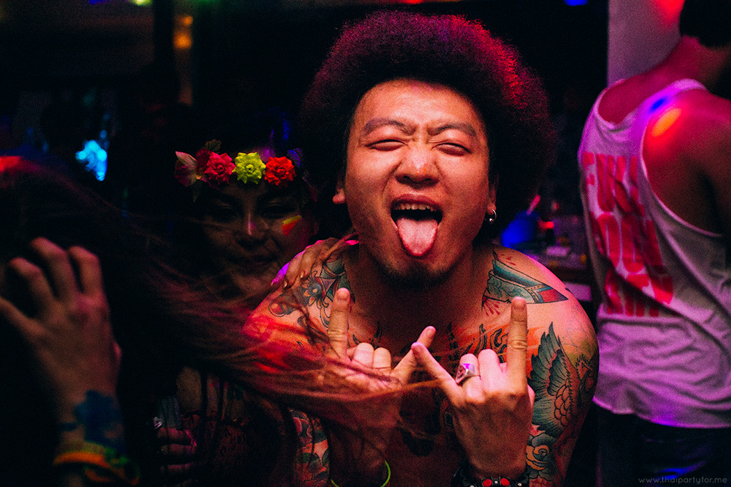 Best of Full Moon Party 2014 Photo 11. Man showing tongue.